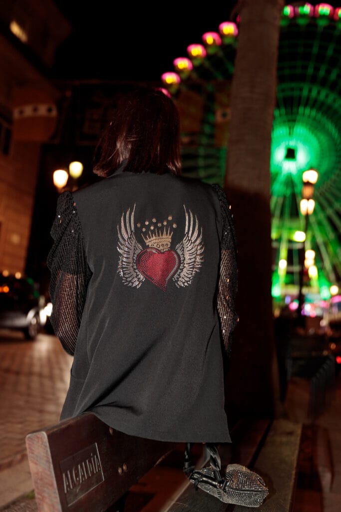 Blazer à Paillettes Fly : L'Éclat au Service de l'Élégance - La boutique de Nannye