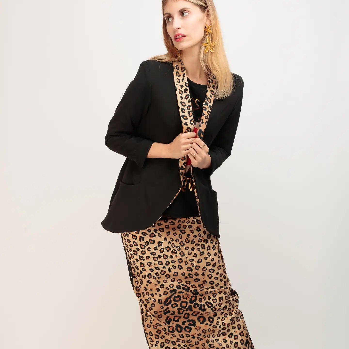 Blazer Smoking Élégant Léopard Kiss - La boutique de Nannye