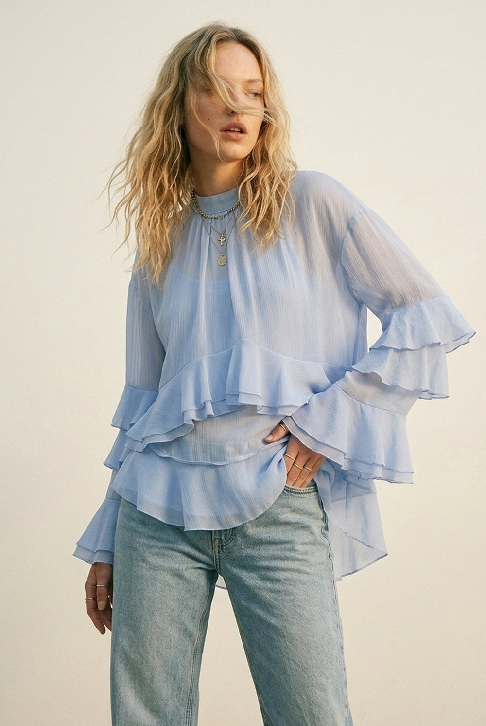 Q2 Blouse Asymétrique à Volants et à Étages en Chiffon Bleu Clair