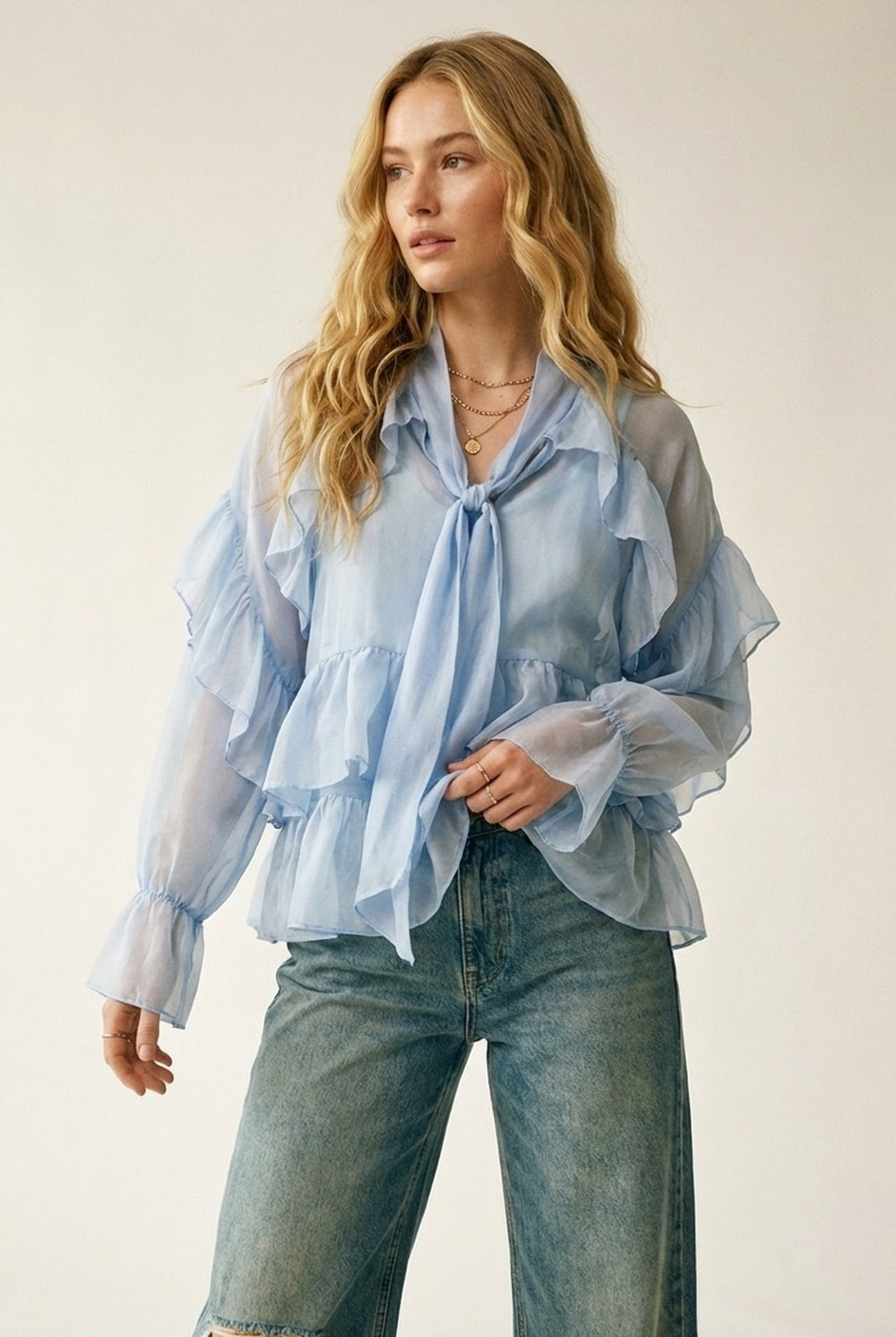 Q2 Blouse en mousseline de soie à volants bleu clair en tissu de chiffon