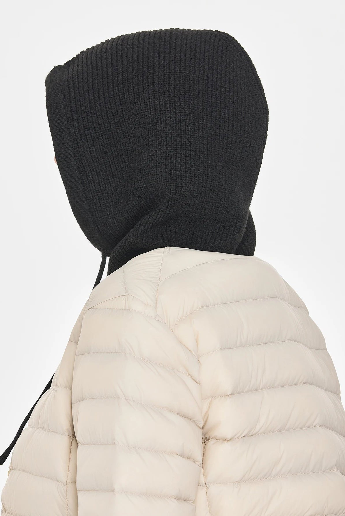 Cagoule en Laine et Acrylique avec Lien de Serrage – Style et Chaleur - La boutique de Nannye