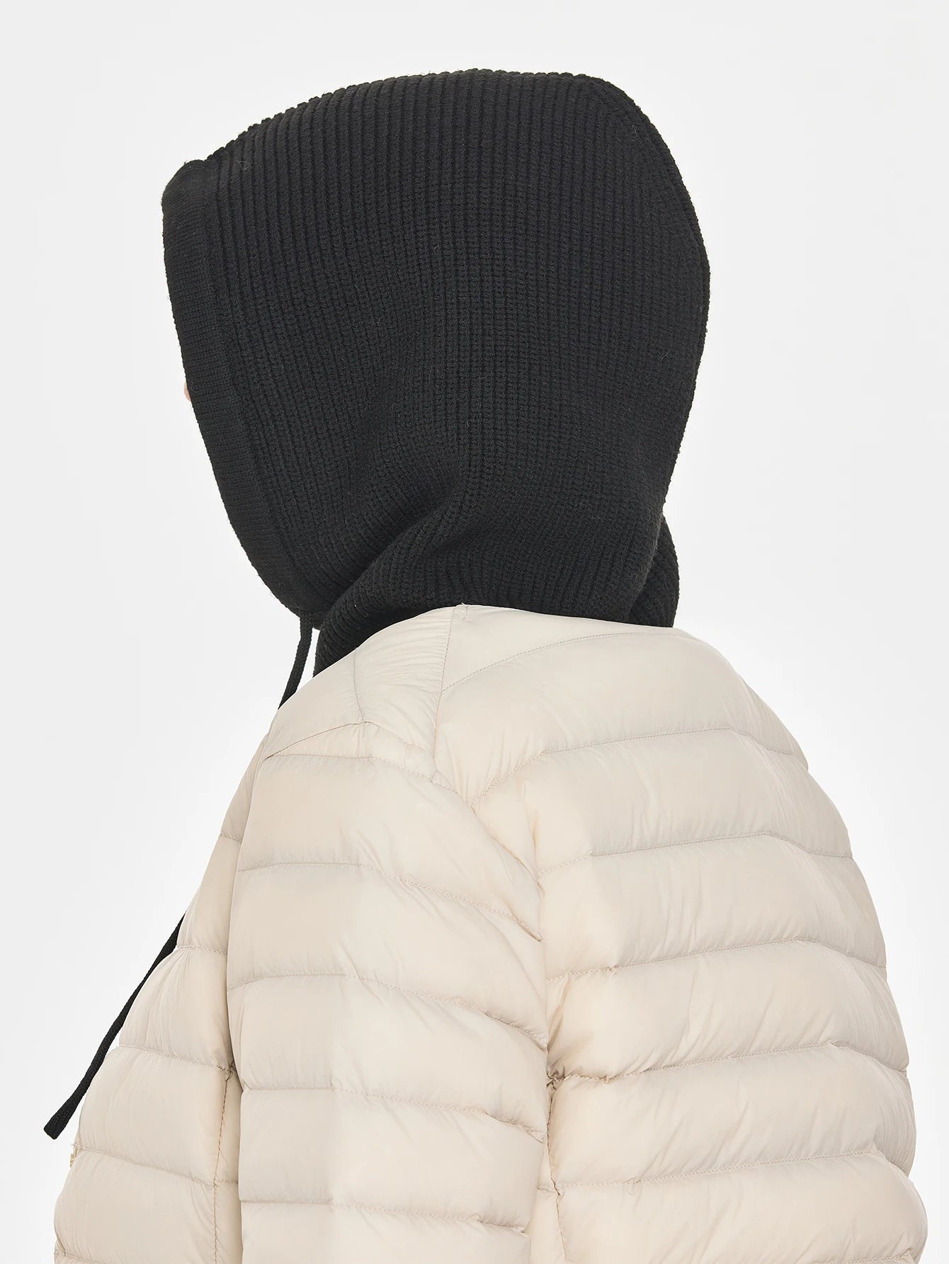 Cagoule en Laine et Acrylique avec Lien de Serrage – Style et Chaleur - La boutique de Nannye