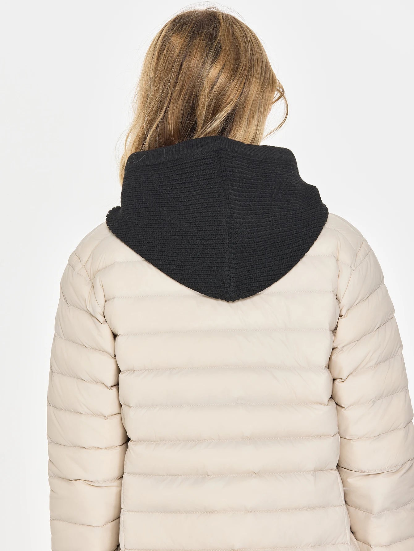 Cagoule en Laine et Acrylique avec Lien de Serrage – Style et Chaleur - La boutique de Nannye