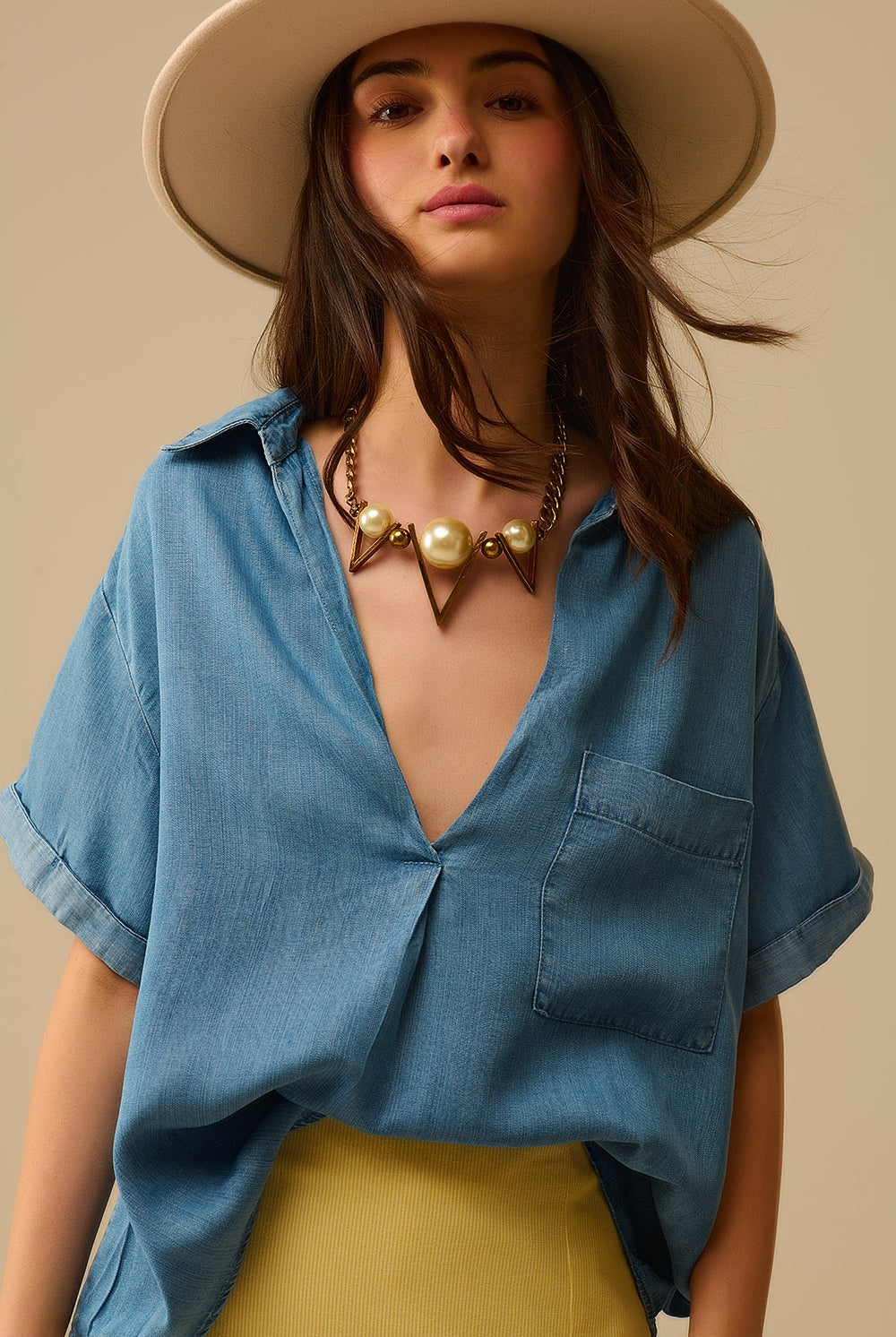 Q2 Chemise à manches courtes en tencel avec poche poitrine en bleu