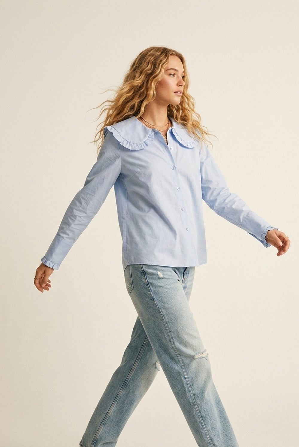 Q2 Chemise à manches longues à col à volants en popeline bleu clair coupe classique