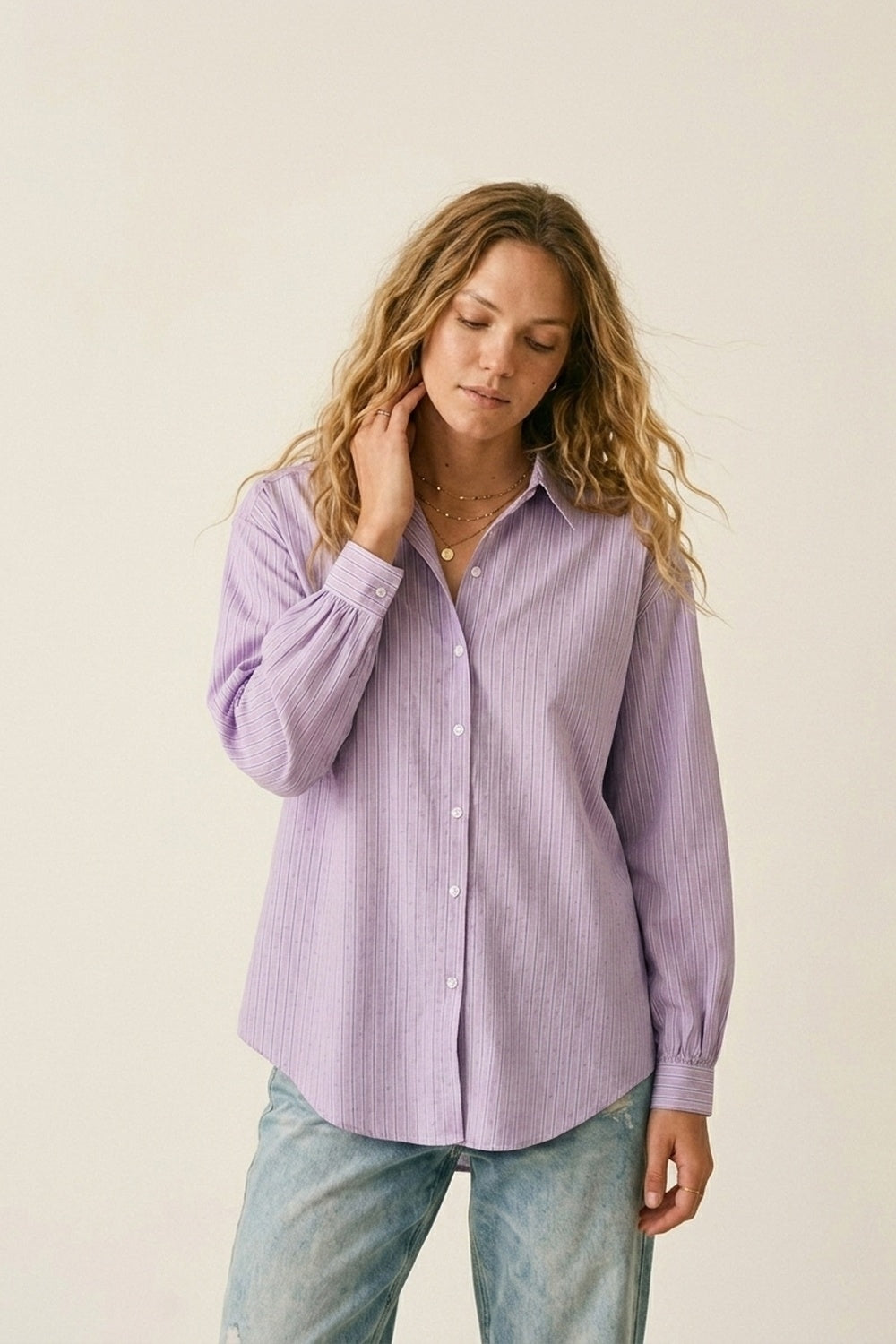 Q2 Chemise légère à rayures lilas ornée de strass