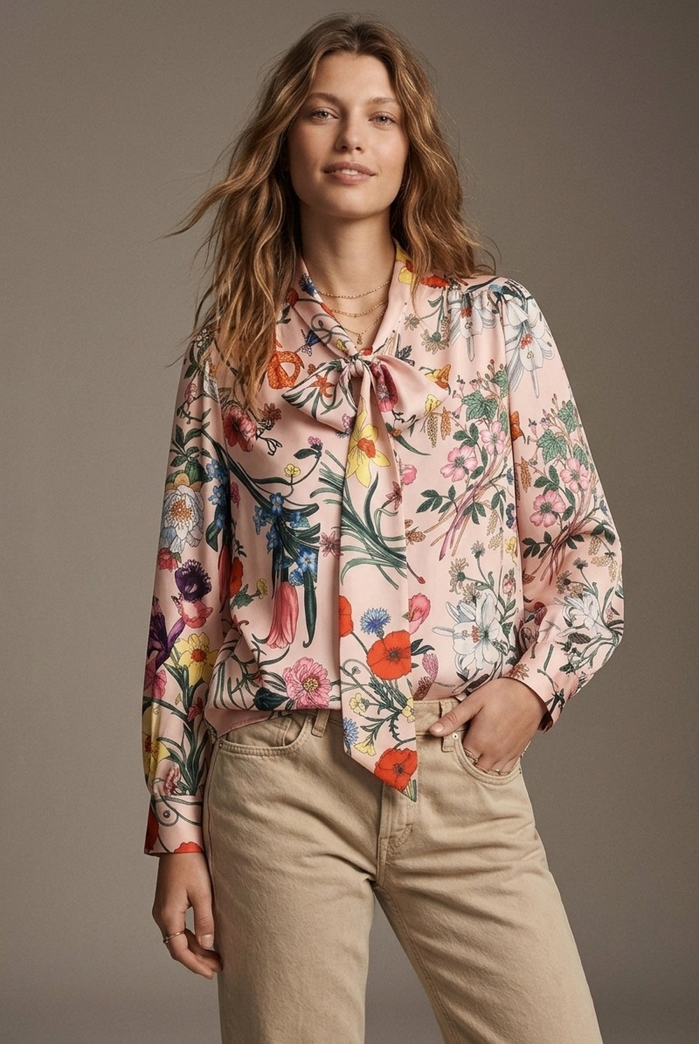 Q2 Chemisier à nœud lavallière en satin à manches longues à imprimé floral rose clair