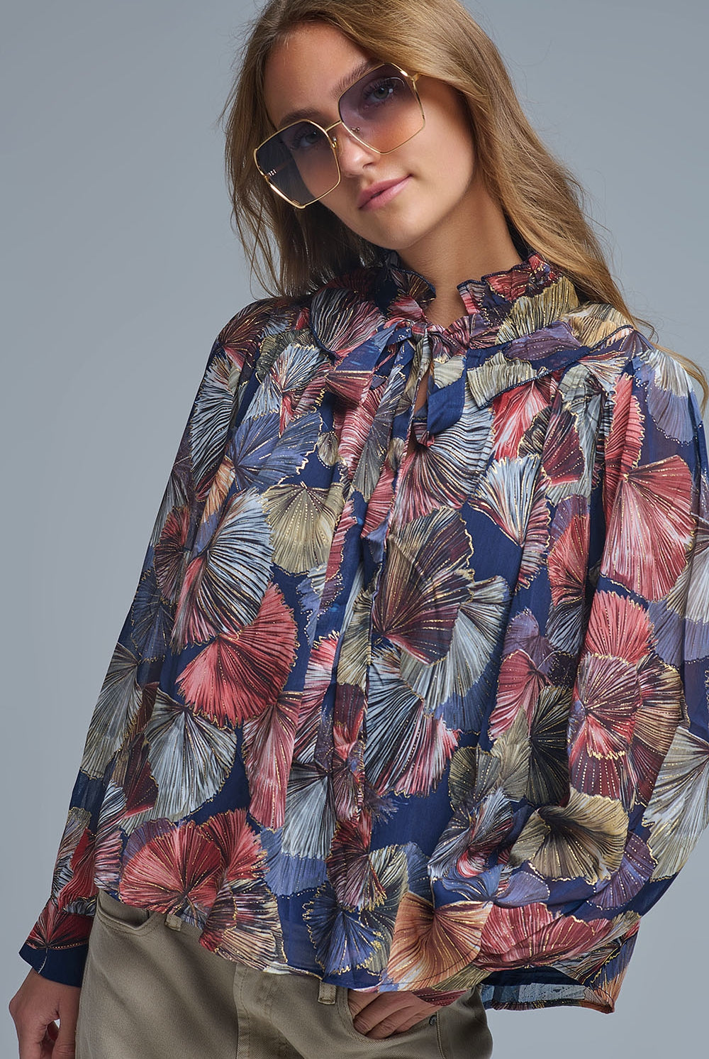 Q2 Chemisier à volants imprimé boho-chic imprimé palmiers métalliques