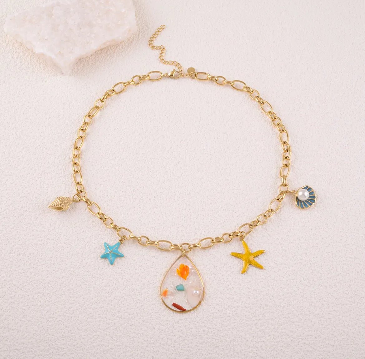 Collier à breloques Summer en résine et acier - La boutique de Nannye