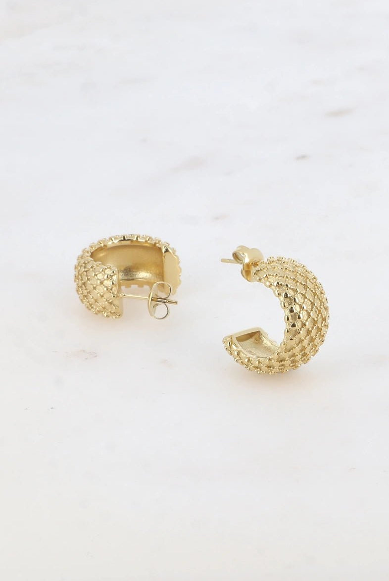 Créoles effet maille quadrillée – Élégance texturée et modernité - La boutique de Nannye