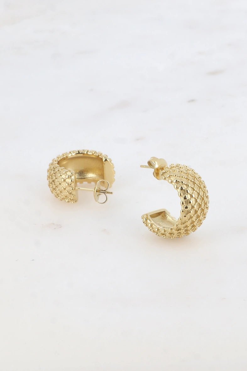 Créoles effet maille quadrillée – Élégance texturée et modernité - La boutique de Nannye