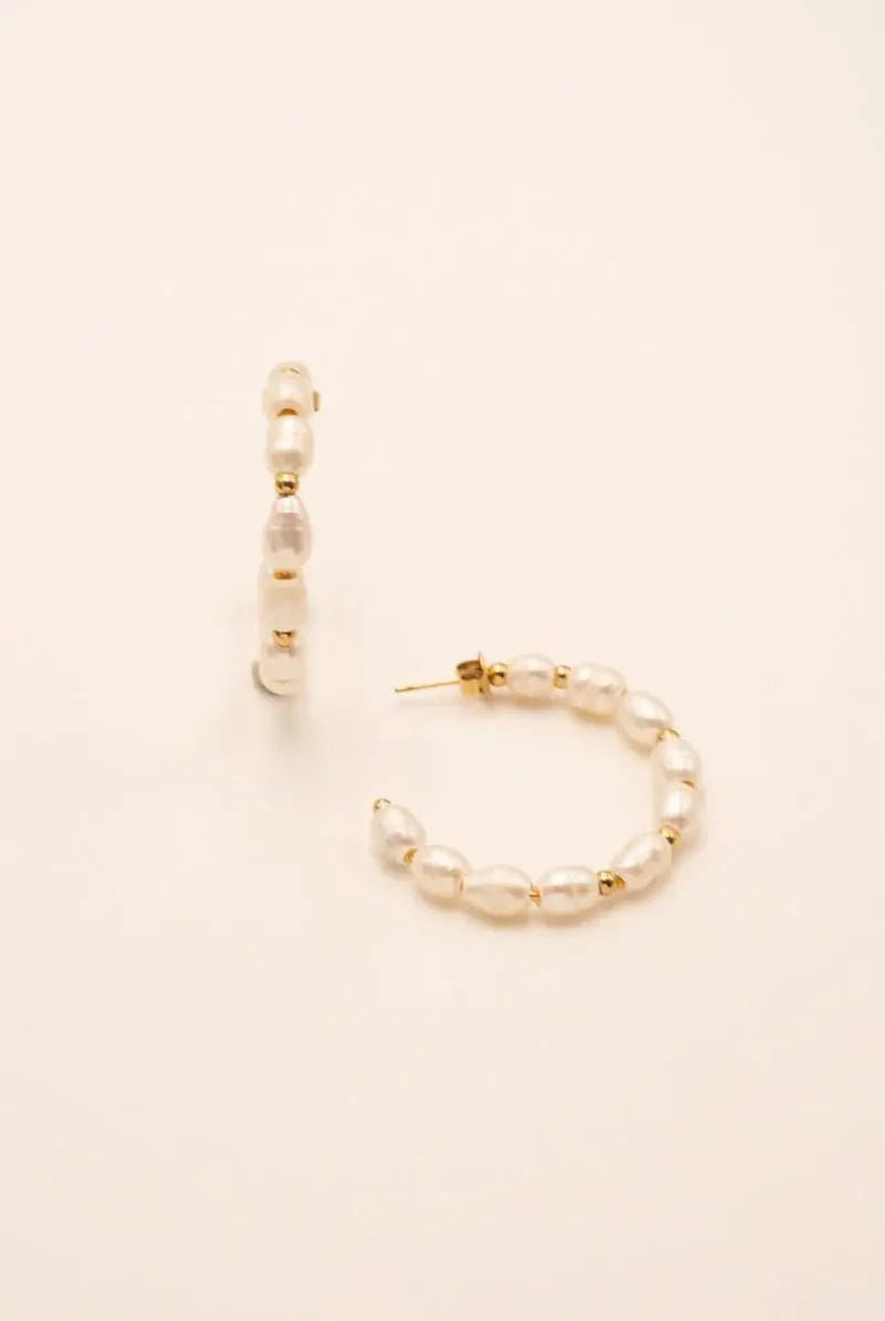 Créoles Tallulah perles d'eau douce - La boutique de Nannye