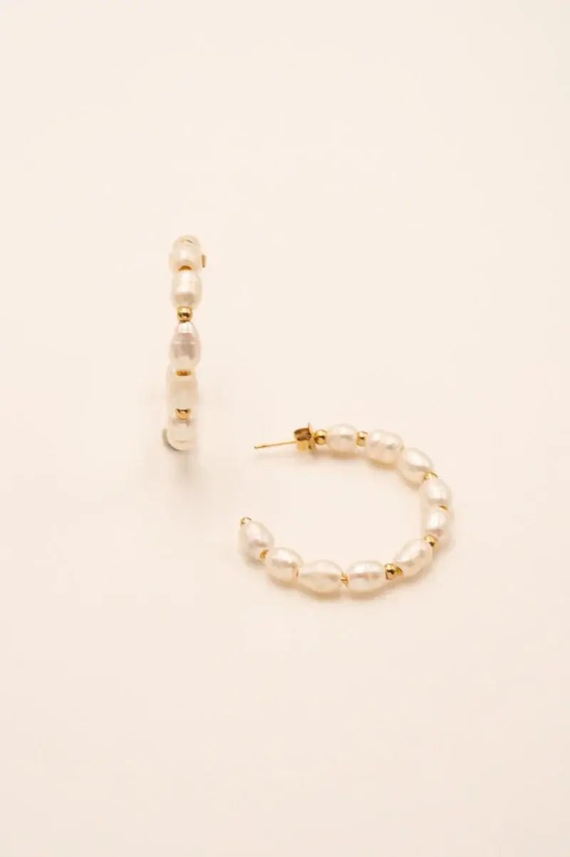 Créoles Tallulah perles d'eau douce - La boutique de Nannye