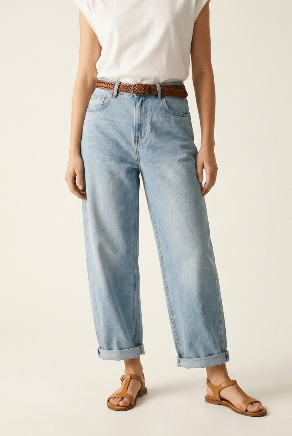 Q2 Jeans en denim bleu clair à jambes larges avec tissu léger