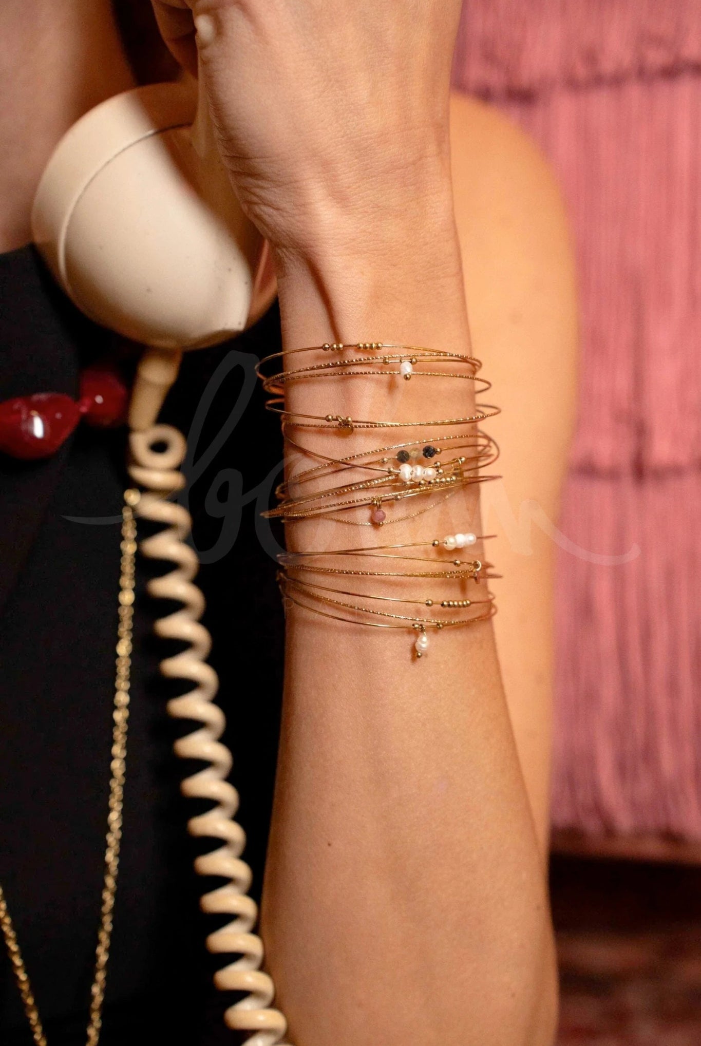 Jonc Telma - semainier, 7 anneaux striés, lisses avec pierres naturelles - La boutique de Nannye