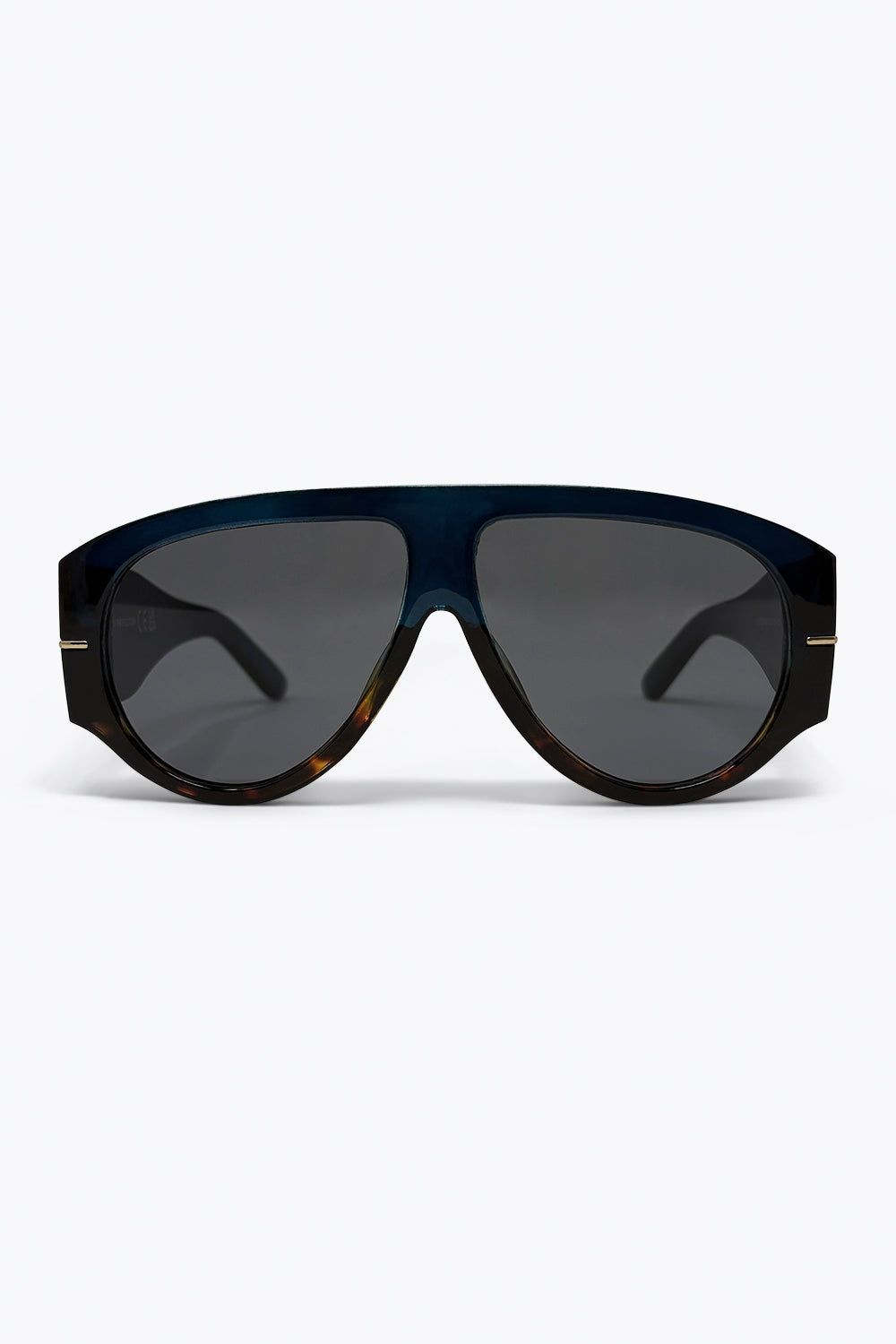 Q2 Lunettes de soleil surdimensionnées avec monture bouclier et dégradé bleu marine bordure écaille de tortue