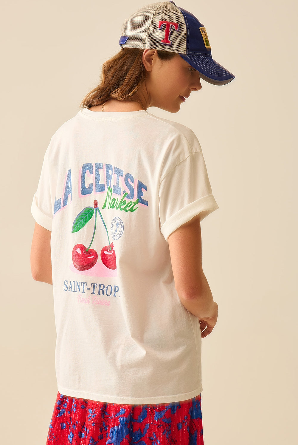 Q2 made in italy T-shirt blanc avec graphisme La Cerise Market Saint-Tropez