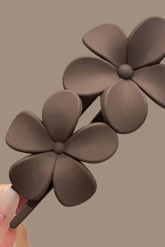 Pince à Cheveux Double Fleurs Façon Peigne – Élégance et Praticité au Quotidien - La boutique de Nannye