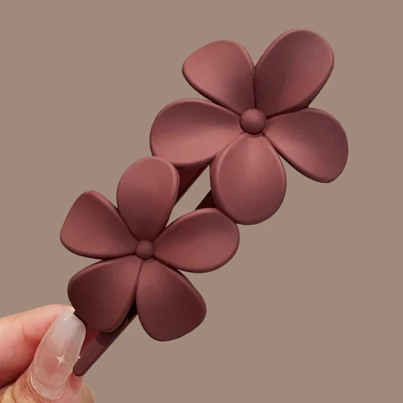 Pince à Cheveux Double Fleurs Façon Peigne – Élégance et Praticité au Quotidien - La boutique de Nannye