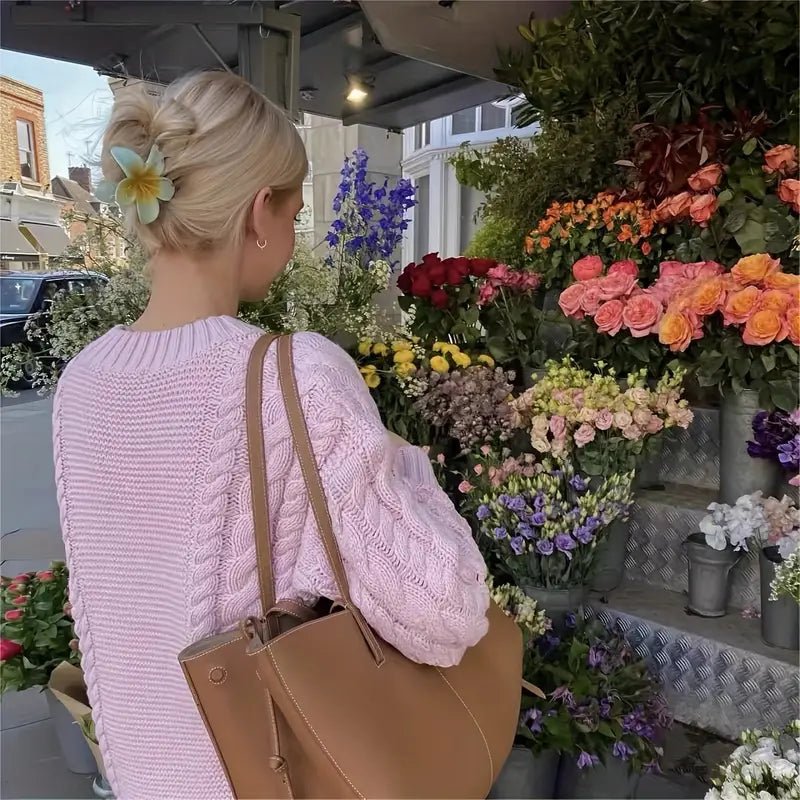 Pince Γ  Cheveux Fleur de Frangipanier β LβΓlΓ©gance Exotique Γ  PortΓ©e de Main - La boutique de Nannye