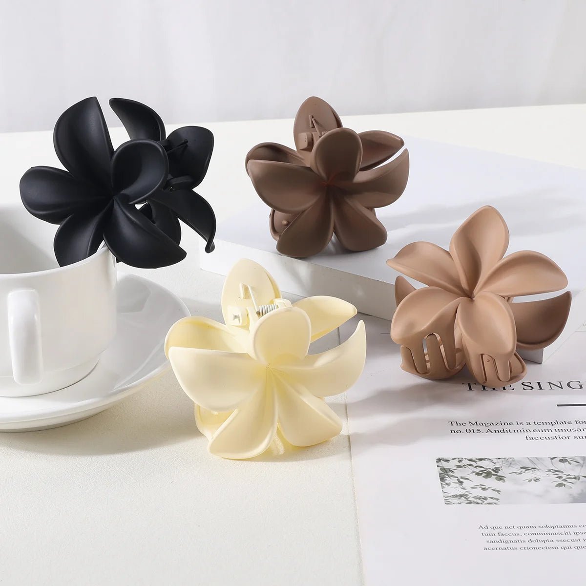 Pince Crabe Fleur de Tiare – Élégance Hivernale - La boutique de Nannye