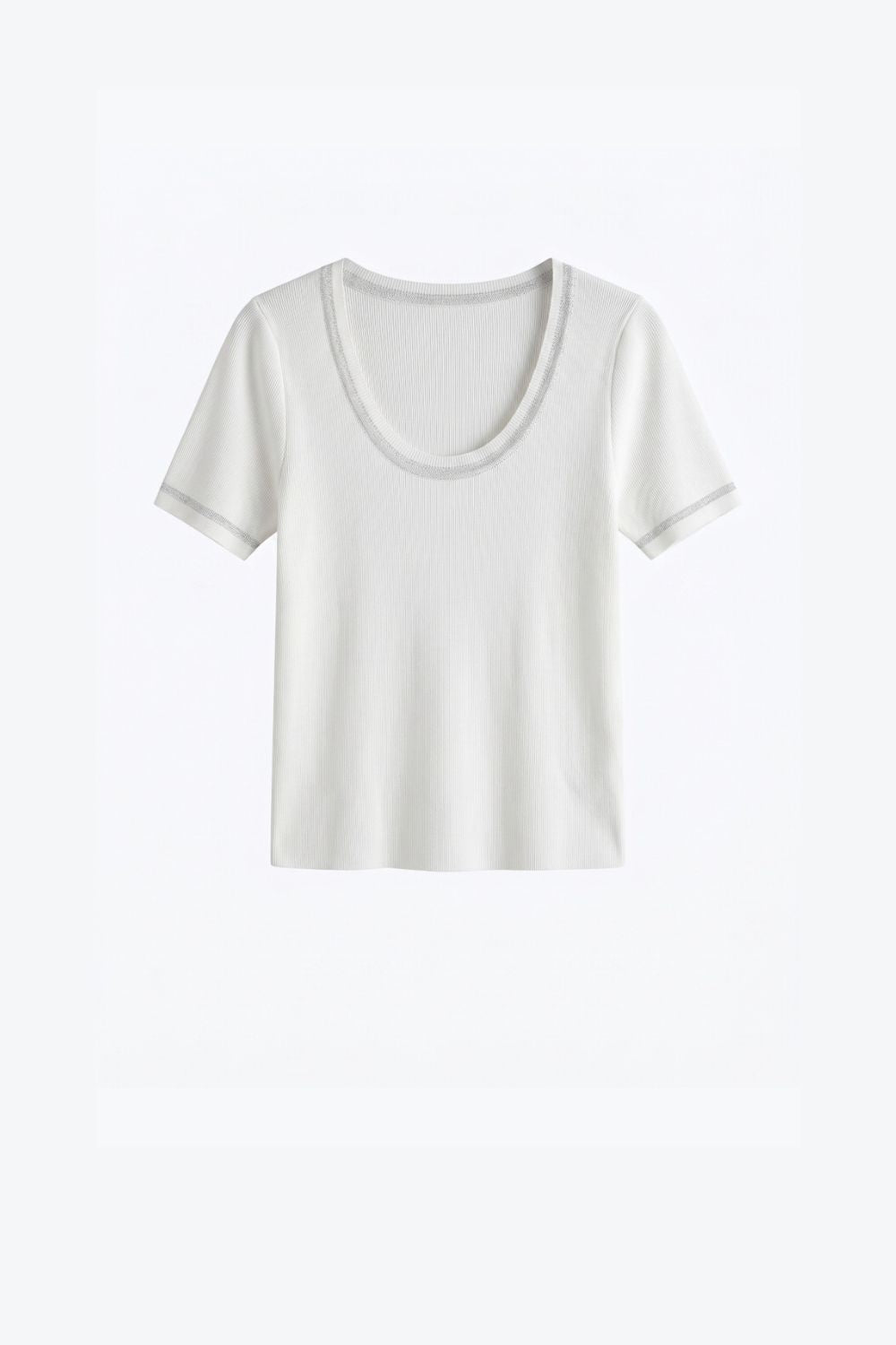 Q2 Pull blanc en tricot côtelé à encolure dégagée avec bordure en lurex brillant