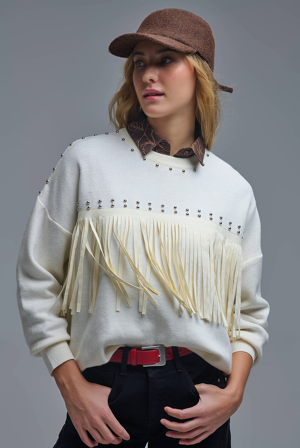 Q2 Pull élégant en tricot blanc avec franges