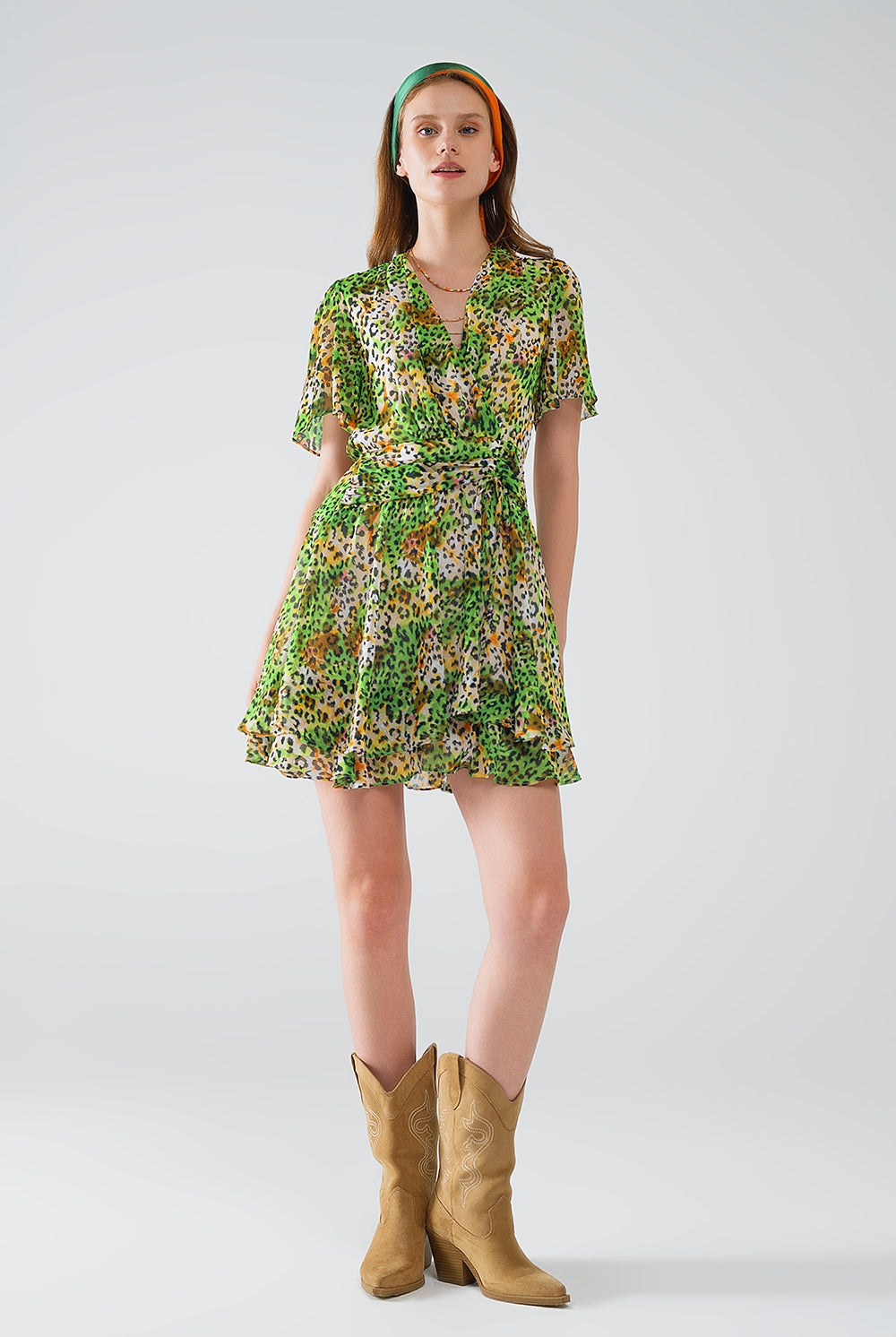 Q2 Robe courte verte multicouleure avec top croisé à imprimé animalier