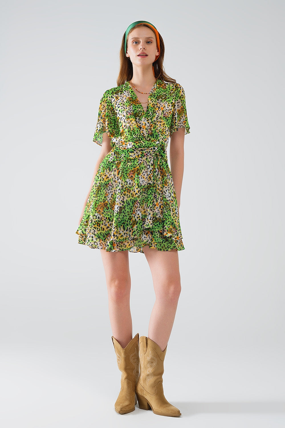 Q2 Robe courte verte multicouleure avec top croisé à imprimé animalier