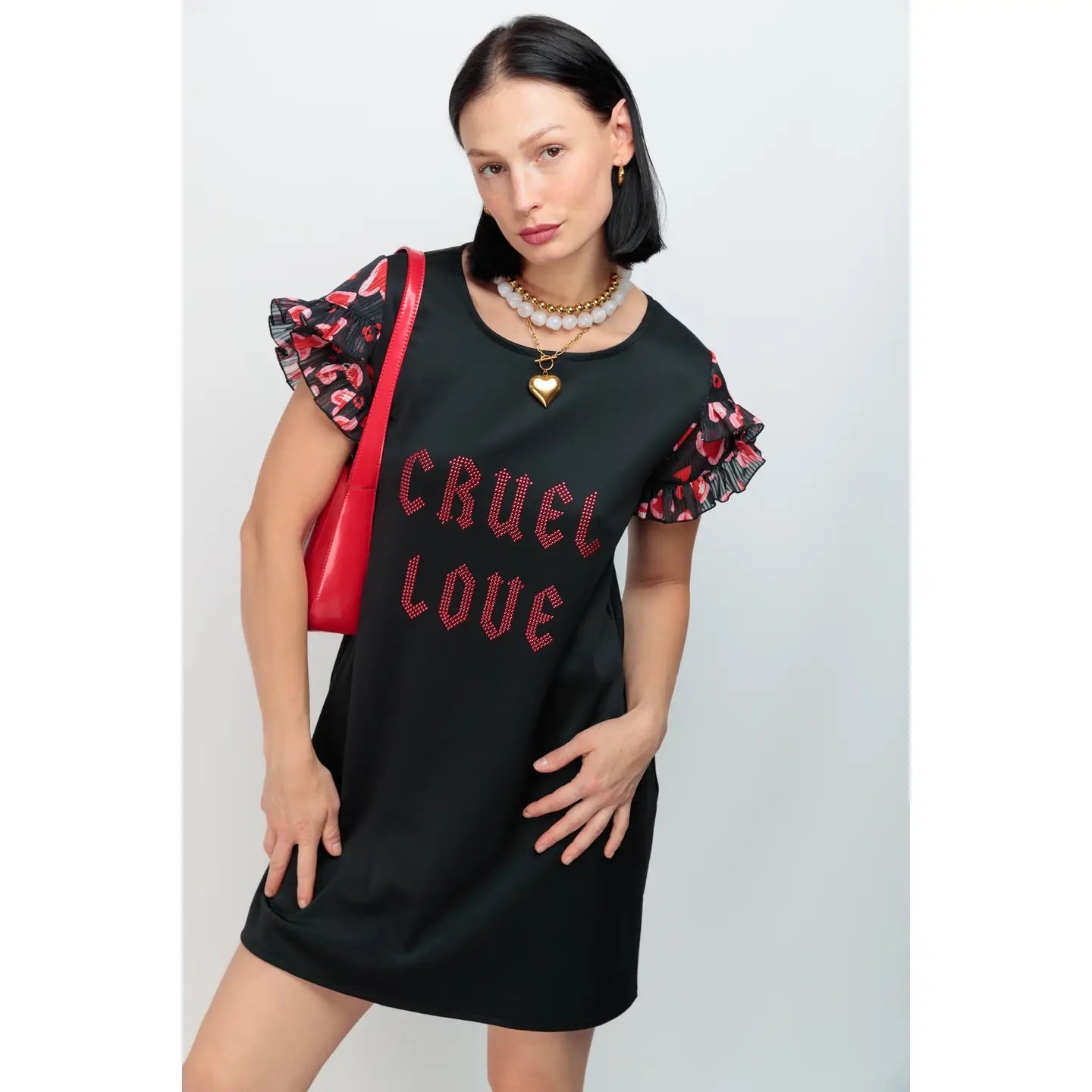 Robe Manches Tulipe "Cruel Love" : Féminité audacieuse et confort décontracté - La boutique de Nannye