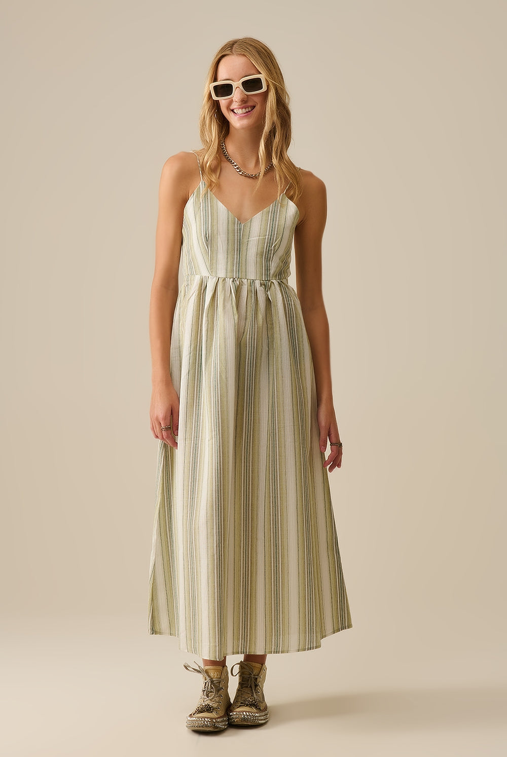 Q2 Striped V-Neck Strappy Dress in Green