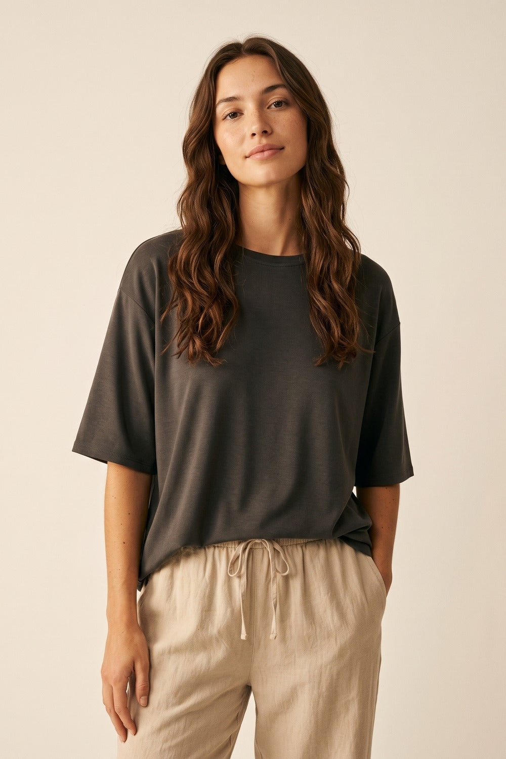 Q2 Sweat-shirt col rond basique à coupe décontractée en noir