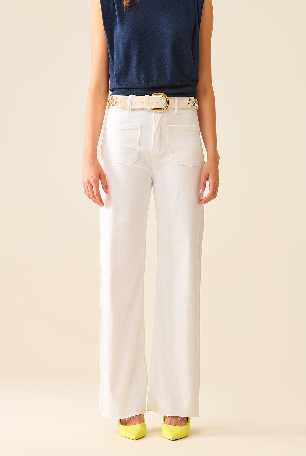 Q2 White Straight Leg pants With Front Pockets