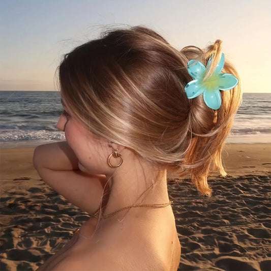 Pince à cheveux fleur de frangipanier 