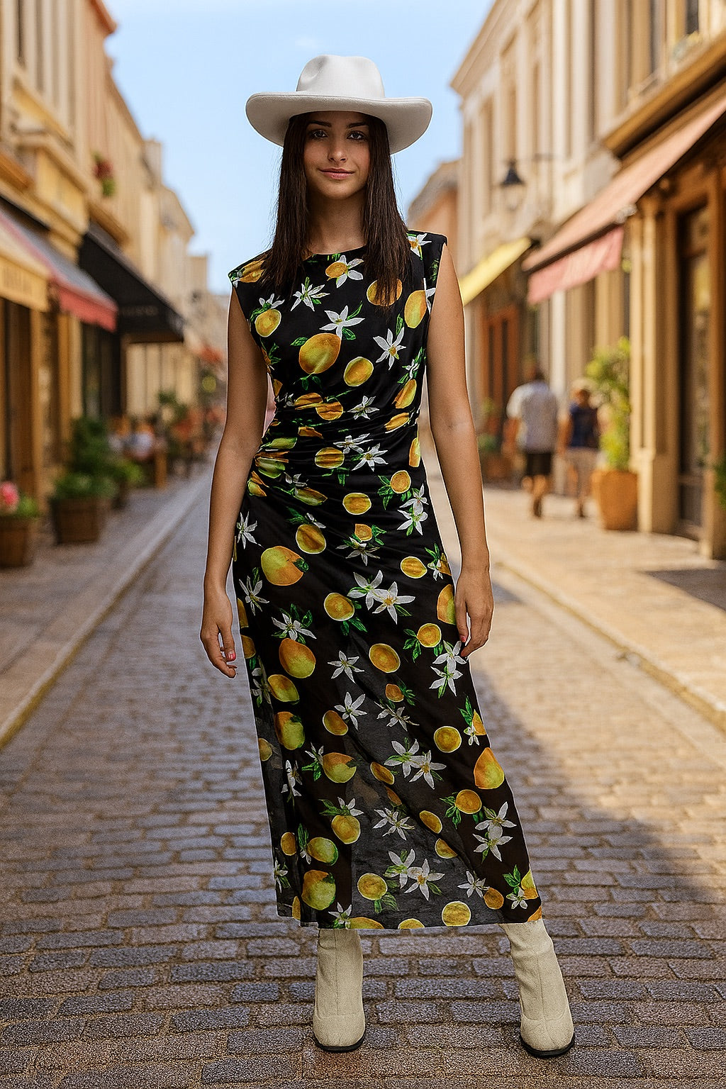 Robe longue en tulle noir avec volant sur le côté en imprimé jaune citron