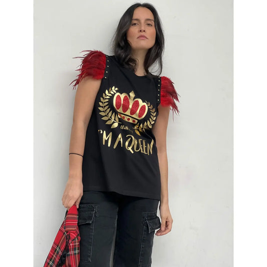 T-shirt « La Reine à Plumes » : Élégance et audace réunies 