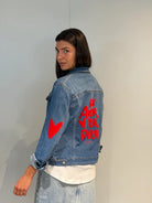 Veste en jean bleu femme broderie coeur dos edition limitee