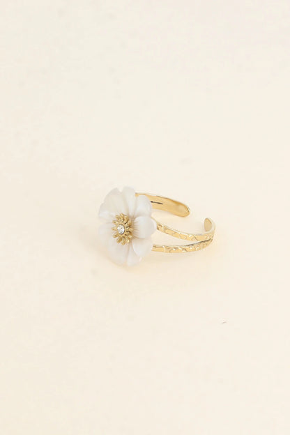 Bague - fleur en pierre naturelle et oxyde de zirconium 