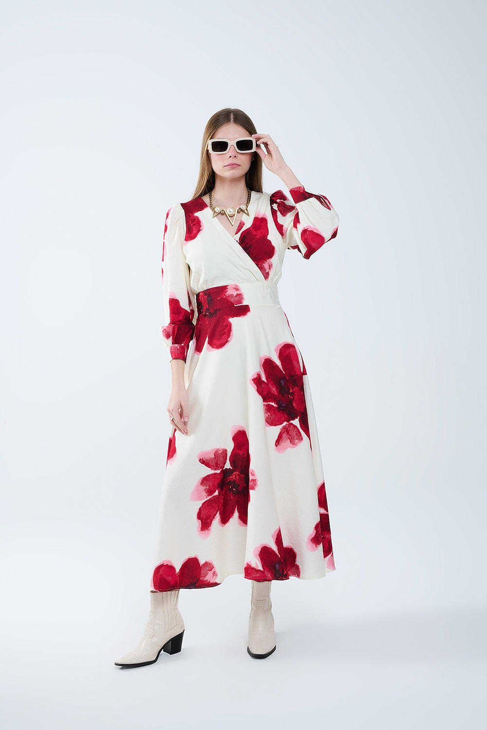 Beige Wrap Midi Dress With Red Tropical Floral Print and Long Sleeves (Robe midi enveloppante beige avec imprimé floral 