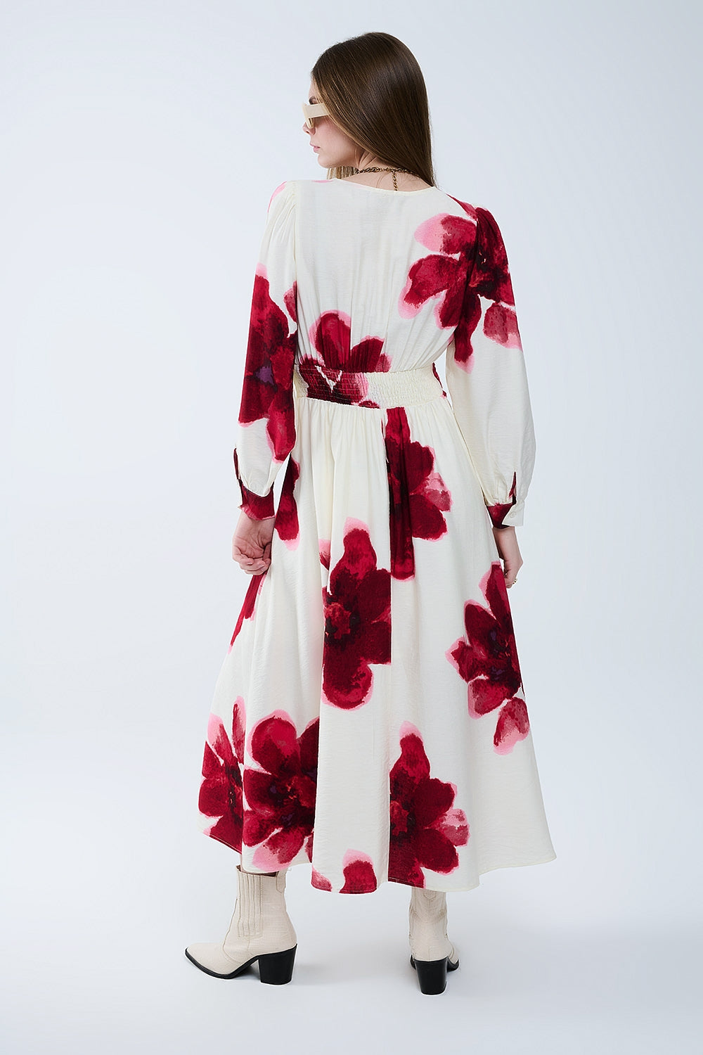 Beige Wrap Midi Dress With Red Tropical Floral Print and Long Sleeves (Robe midi enveloppante beige avec imprimé floral 