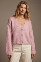 Q2 Cardigan ample en tricot boutonné rose moelleux avec détails en sequins