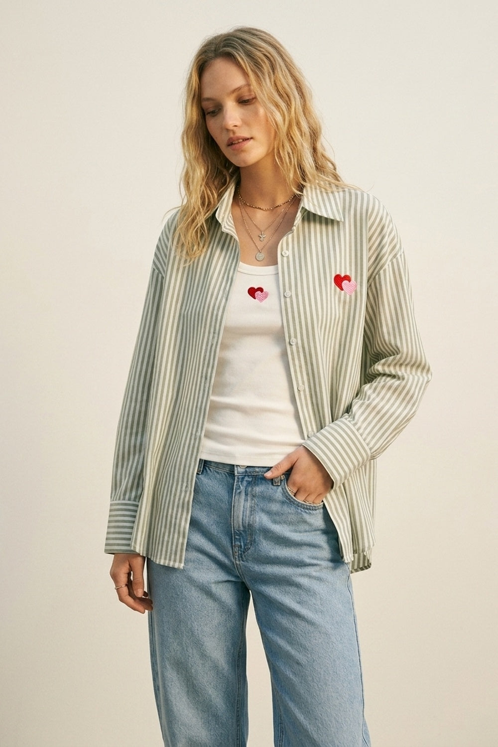 Q2 Ensemble de t-shirt et chemise en coton vert rayé avec cœur brodé 2 pièces