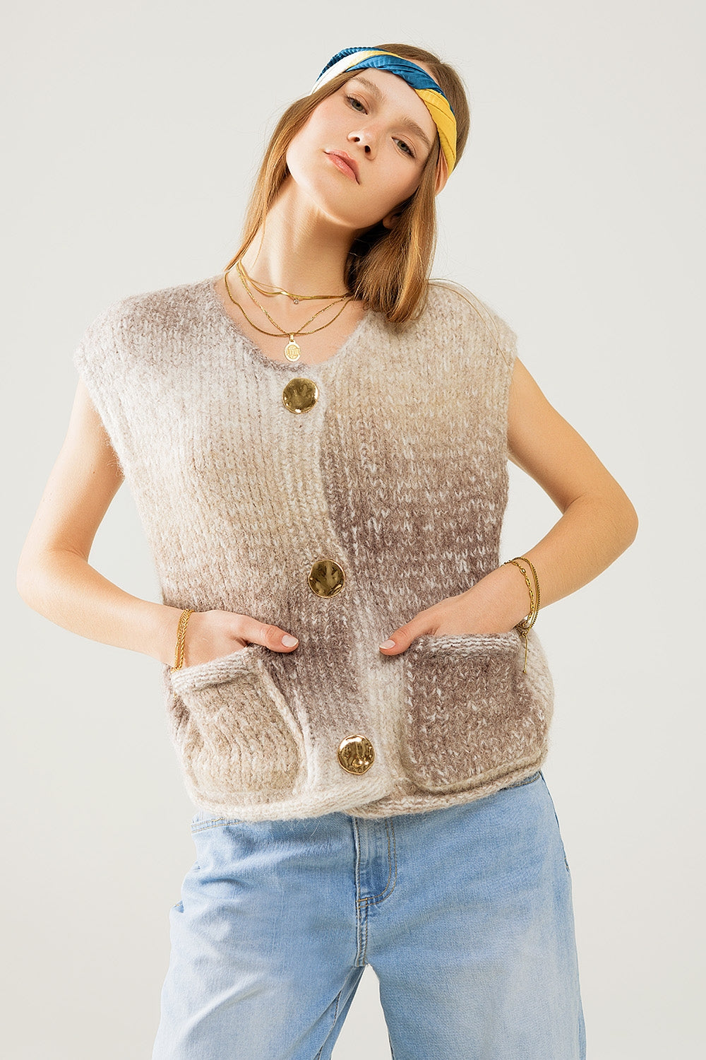 Gilet en Tricot Beige Dégradé avec Boutons Dorés