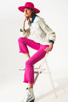 Q2 Jean évasé avec ourlet brut fuchsia