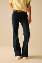 Q2 Jean Flare Bleu Marine en Denim Extensible Confortable
