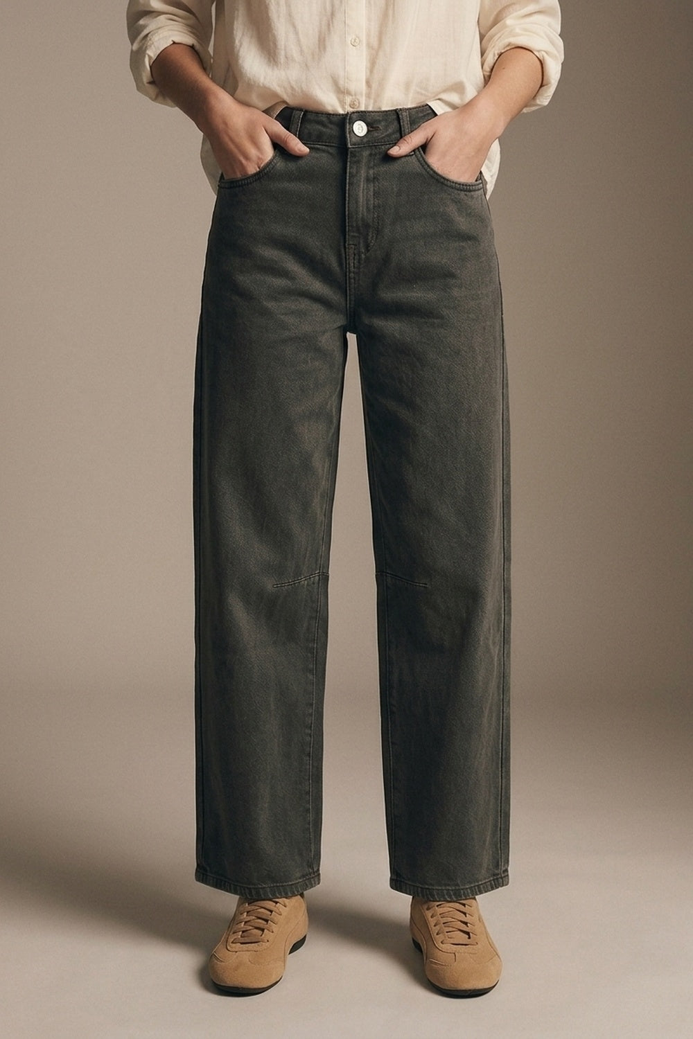 Q2 Jean large en denim vintage kaki avec couture au genou