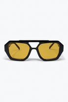 Q2 Lunettes de soleil surdimensionnées avec monture noire et verres jaunes