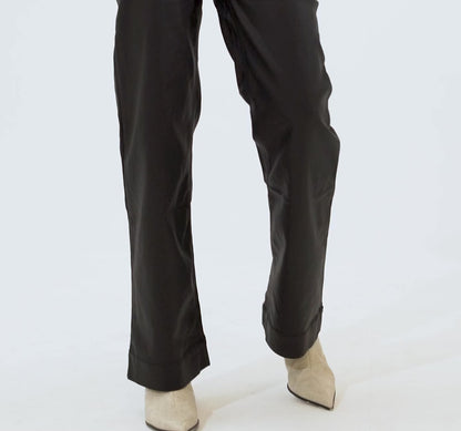 Pantalon en Similicuir Noir Élégant et Confortable