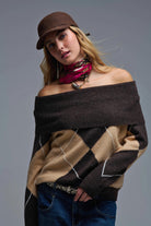 Q2 Pull à épaulettes à motif de diamants Cozy Brown