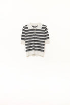 Q2 Pull rayé blanc et noir à col polo